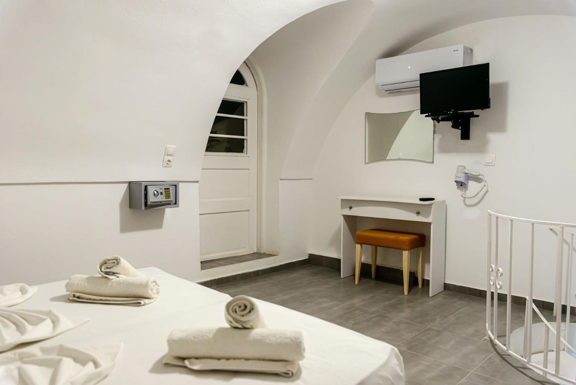 Leon Lux Apartments Perivólosz Kültér fotó
