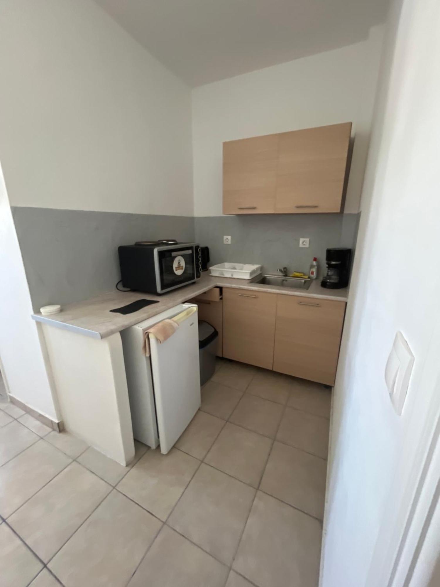 Leon Lux Apartments Perivólosz Kültér fotó