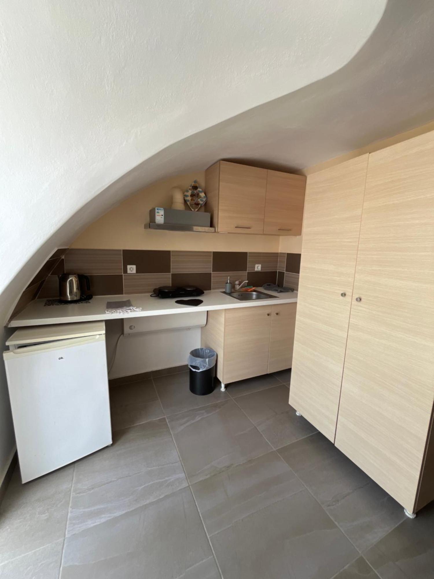 Leon Lux Apartments Perivólosz Kültér fotó